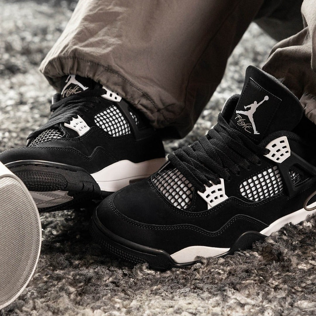 Jordan 4 Retro 'White Thunder'