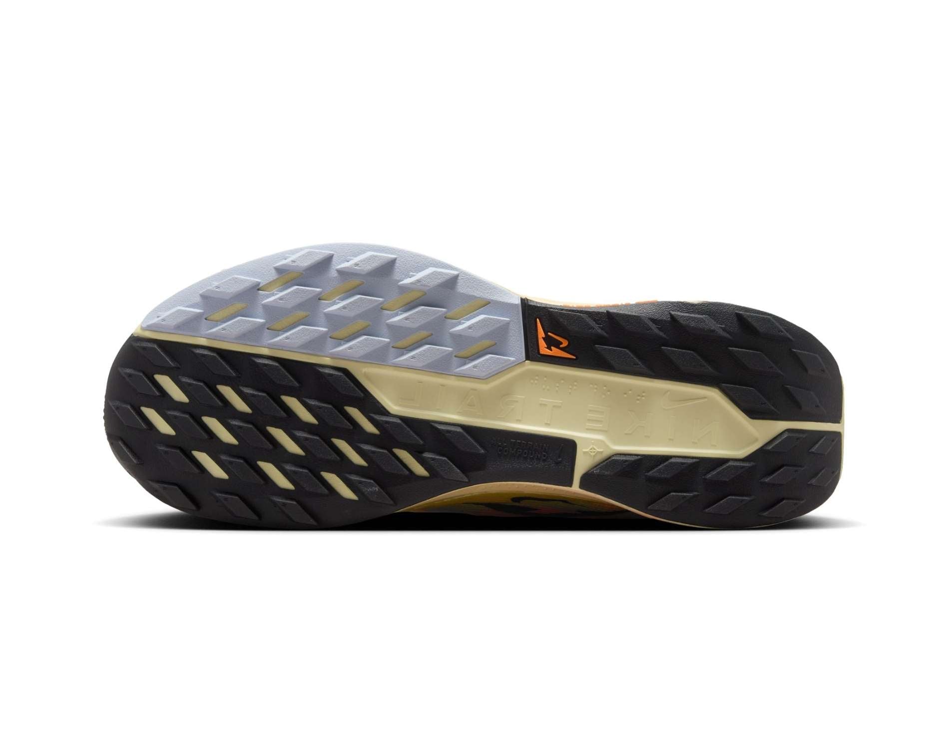 Scarpe da corsa da donna Nike Pegasus Trail 5