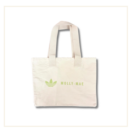 Molly-Mae x adidas Borsa tote Matcha esclusiva di Oxford Street