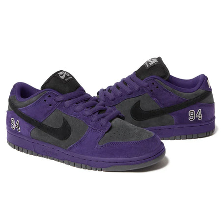 Supreme x Nike SB Dunk Low 'Ink Black'