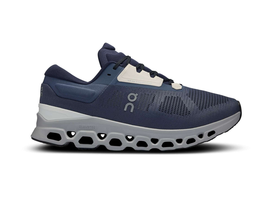 On Cloudstratus 3 Mens Running Shoes